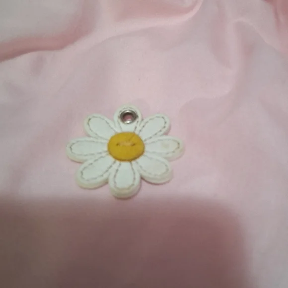 Coach Purse Charms Flower - Etsy Coach Floral Keychain with Yellow and White Petals display picture 1